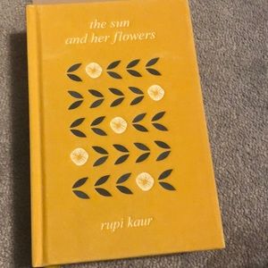 RUPI KAUR the sun and her flowers Hardcover